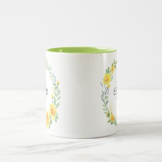 Gelbe Sommermonate Blume Wreath Monogramm Zweifarbige Tasse (Mittel)