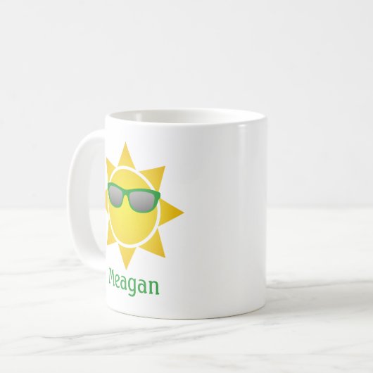 Gelbe Sonne mit Cooler grüner Sonnenbrille Tasse (Vorderseite Links)