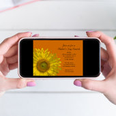 Gelbe Sonnenblume auf dem Brunch der orangen Mutte Einladung