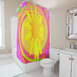 Gelbe Sonnenblume auf einem psychedelischen Swirl Duschvorhang
