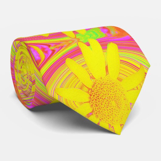 Gelbe Sonnenblume auf einem psychedelischen Swirl Krawatte (Gerollt)