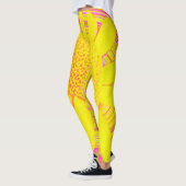 Gelbe Sonnenblume auf einem psychedelischen Swirl Leggings (Links)