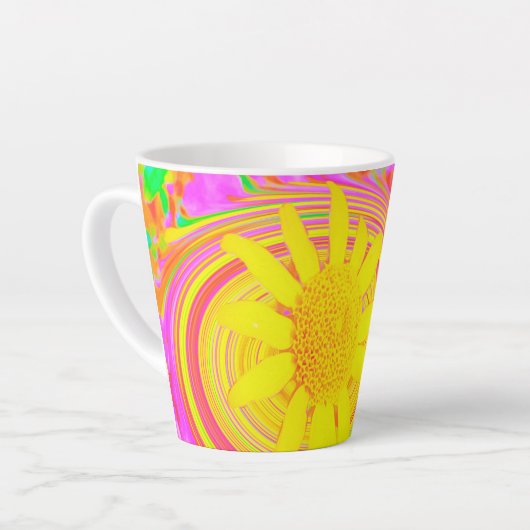 Gelbe Sonnenblume auf einem psychedelischen Swirl Milchtasse (Linke Ecke)