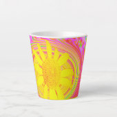 Gelbe Sonnenblume auf einem psychedelischen Swirl Milchtasse (Vorderseite)