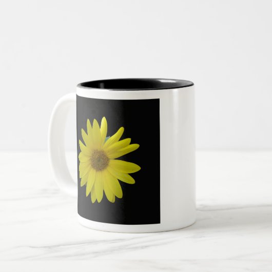 Gelbe Sonnenblume auf schwarzem Hintergrund Zweifarbige Tasse (Vorderseite Links)