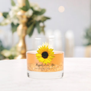 Gelbe Sonnenblume glücklicherweise je nach Hochzei Whiskyglas