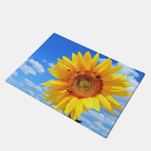 Gelbe Sonnenblume und Bienen vor der Tür Fußmatte (Schrägansicht)