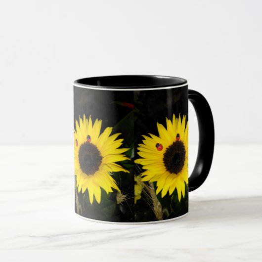 Gelbe Sonnenblume und zwei Marienkäfer Tasse (VorderseiteRechts)