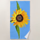 Gelbe Sonnenblumen auf blauem Himmel Badetuch (Vorderseite)