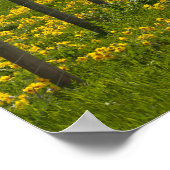 Gelbe Sonnenblumen und Berge Poster (Ecke)
