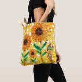 Gelbe Sonnenblumen und eine Vogeltote-Tasche Tasche (Von Nahem)