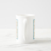 Gelbe Spielzeug-Bulldozer-LKW von Chariklia Zarria Porzellantasse (Rückseite)