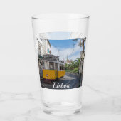 Gelbe Straßenbahn in Lissabon, Portugal Glas (Rückseite)