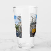 Gelbe Straßenbahn in Lissabon, Portugal Glas (Rechts)