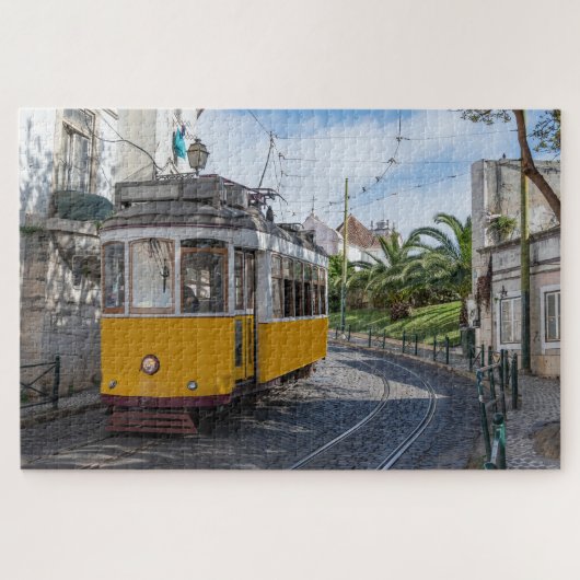 Gelbe Straßenbahn in Lissabon, Portugal Puzzle (Horizontal)