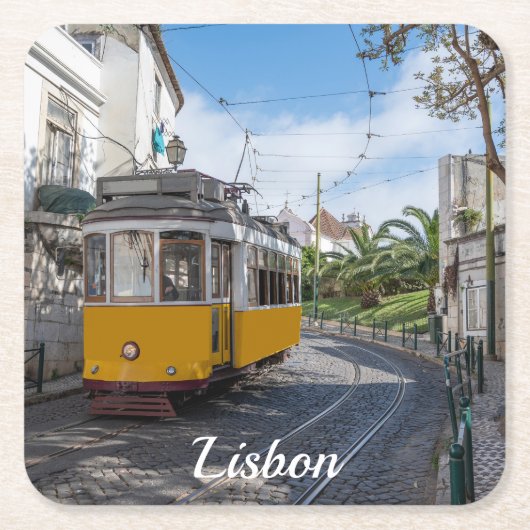 Gelbe Straßenbahn in Lissabon, Portugal Rechteckiger Pappuntersetzer (Vorderseite)