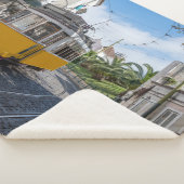 Gelbe Straßenbahn in Lissabon, Portugal Sherpadecke (3/4)