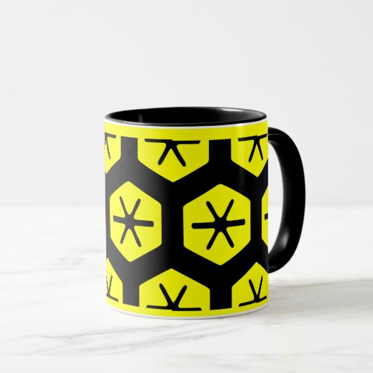 GELBE Tasse (VorderseiteRechts)