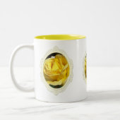 Gelbe Tasse der Rosen-Mutter Tages (Links)