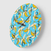 Gelbe tropische Bananen auf blauen Trendfrüchten Große Wanduhr (Winkel)