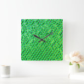 Gelbe und dunkle Spur, viereckig hellgrün. Quadratische Wanduhr (Zuhause)