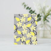 Gelbe und graue Blume. Blumenmuster Postkarte (Stehend Vorderseite)