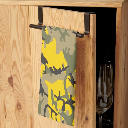 Gelbe und grüne Camouflage, Militär, Armee Geschirrtuch (Drittel gefaltet)