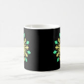 Gelbe und grüne neonale Blume Kaffeetasse (Mittel)