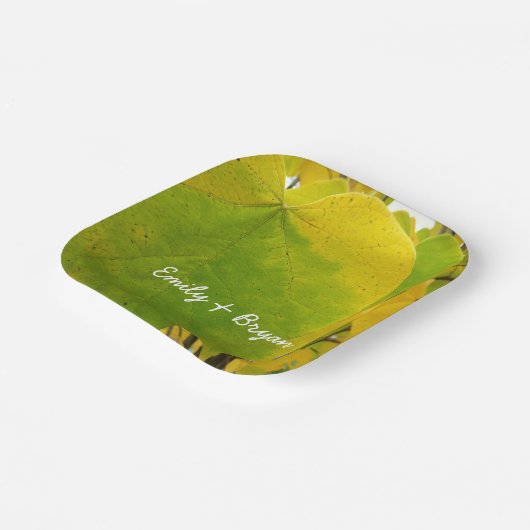 Gelbe und grüne Redbud-Blätter Pappteller (Gewinkelt)