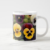 Gelbe und lila Stiefmütterchen Aquarellmalerei Jumbo-Tasse (Rechts)