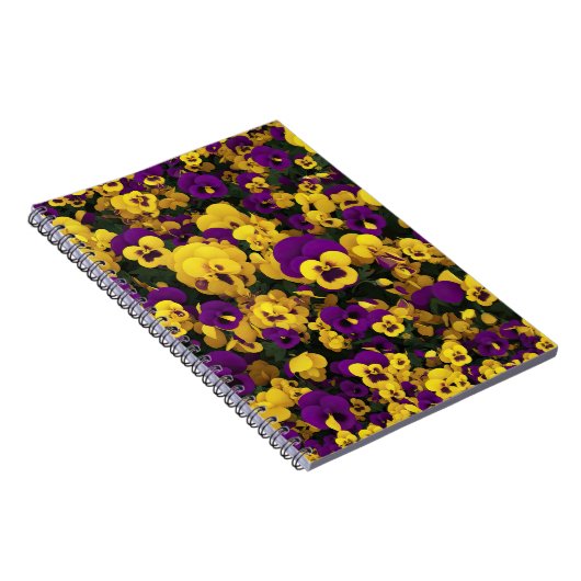 Gelbe und Lila Stiefmütterchen Notizblock (Rechte Seite)