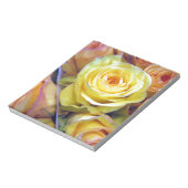 Gelbe und orange Rose Notizblock (Rotiert)