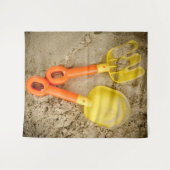 Gelbe und orangefarbene Sandspielzeuge Wandteppich (Vorderseite (Horizontal))