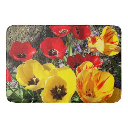 Gelbe und rote Tulissen Badematte (Vorderseite)