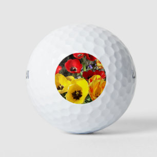 Gelbe und rote Tulissen Golfball