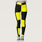 Gelbe und schwarze Checkerboard-Quadrate Leggings (Vorderseite)