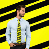 Gelbe und schwarze Krawatte