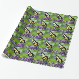 Gelbe und schwarze Schmetterlinge auf dem Lavendel Geschenkpapier