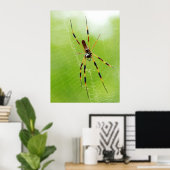 Gelbe und schwarze Spinne (grüner Hintergrund) Poster (Heimbüro)