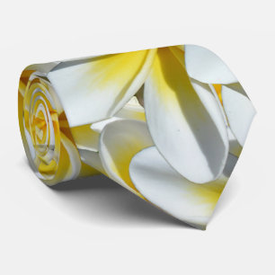 gelbe und weiße Frangipanis, Krawatte