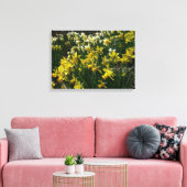 Gelbe und weiße Kleidung Frühlingsblumen Leinwanddruck (Insitu (Wohnzimmer))