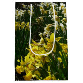 Gelbe und weiße Kleidung Frühlingsblumen Mittlere Geschenktüte (Rückseite)