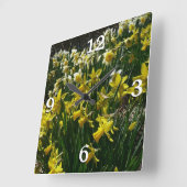 Gelbe und weiße Kleidung Frühlingsblumen Quadratische Wanduhr (Winkel)