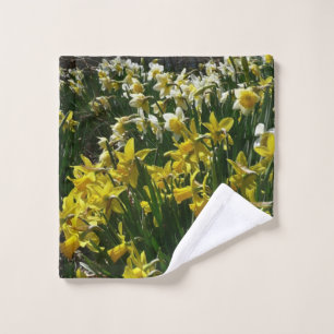 Gelbe und weiße Kleidung Frühlingsblumen Waschlappen