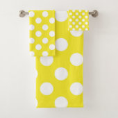 Gelbe und weiße Polka Dot Dot Badhandtuch Set (Insitu)