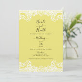 Gelbe und weiße Spitzen Elegante Hochzeit Einladung (Stehend Vorderseite)