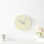 Gelbe und weiße Süßigkeitsstreifen Runde Wanduhr (Zuhause)
