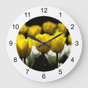 Gelbe und weiße Tulpen Große Wanduhr