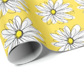 Gelbe und weiße weiße, weißliche Daisy mit benutze Geschenkpapier (Rolleneckpunkt)
