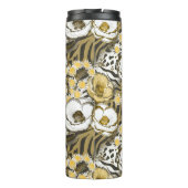 Gelbe, weiße Blume auf Tigerhintergrund Thermosbecher (Rückseite)